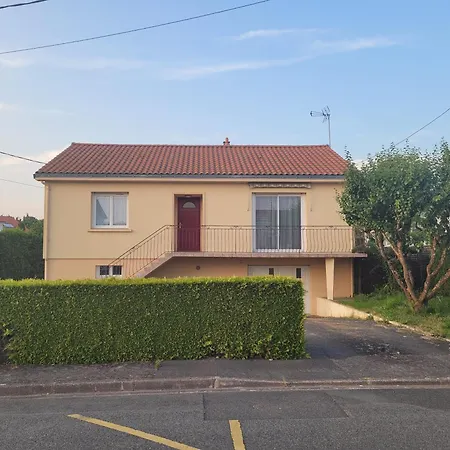 Confortable Et Chaleureuse Cholet